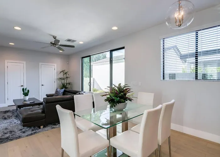 Holiday home Stylish New 3br In Historic Coronado