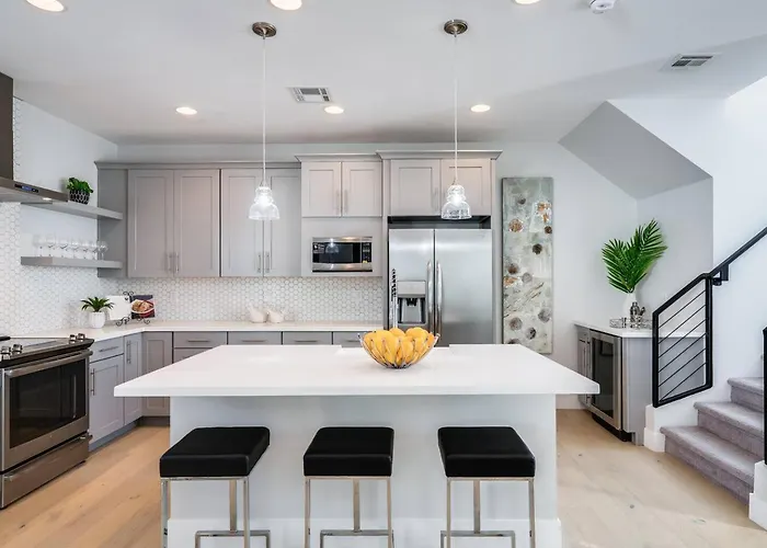 Stylish New 3br In Historic Coronado Phoenix